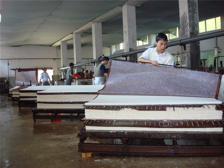 2000年中国纸浆集团公司捞纸二丈宣