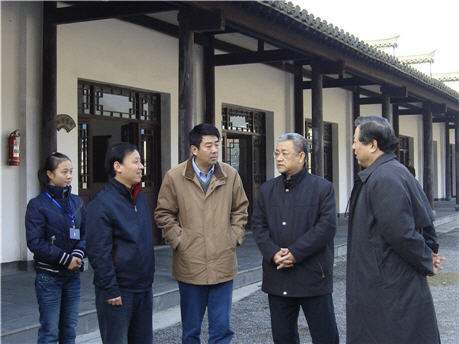 上海文联文艺家安徽采风团来文化园参观